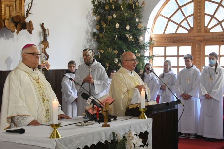 A nyáj és a jó pásztor az élet - beiktatták Ugrits Tamás plébánost